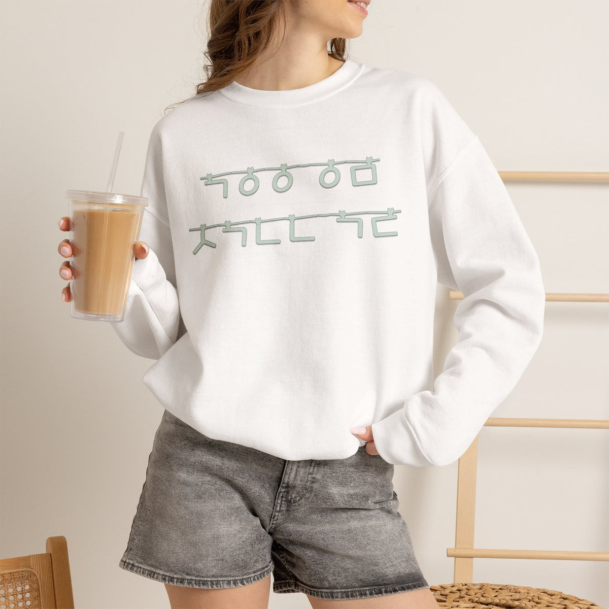 Korean Autumn Quote | "Gaeul-i Omyeon" Fairy Light Text | Sentimental Hangul Graphic | Unisex Fall Shirt | Korean Phrase Sweatshirt | Minimal Hangul Script Crewneck